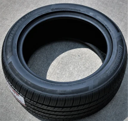 Landspider Citytraxx H/P 245/40ZR18 97W XL High-Performance Tire (BSW)